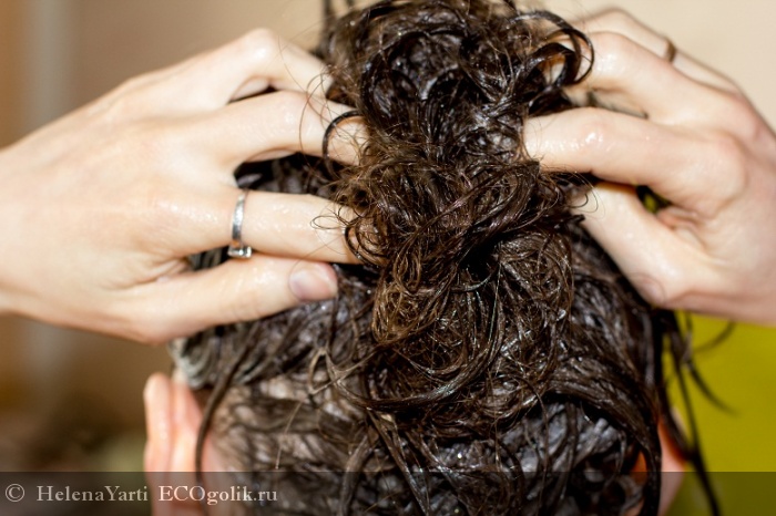 Мягкий шампунь без силиконов для всех типов поврежденных волос Aromarina - отзыв Экоблогера HelenaYarti