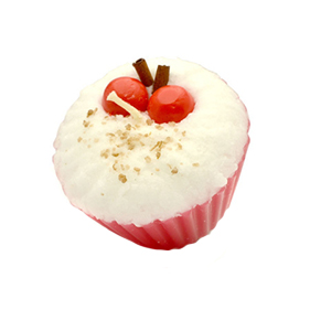 Свеча "пирожное" ручной работы CHERRY