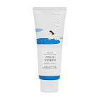 Пенка для очищения лица Birch juice moisturizing cleanser Round Lab