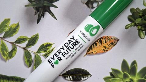 Отзыв: Everyday for future Тушь для ресниц Объем с экстрактом авокадо