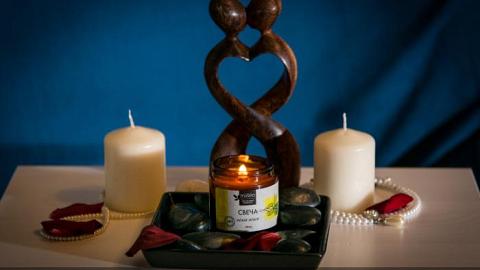 Отзыв: Приворожить суженого, усилить чувственность и доверие в отношениях, снять эмоциональное напряжение и даже избавить детей от ночных страхов и многое другое  - поможет Вам Волшебная Свеча 