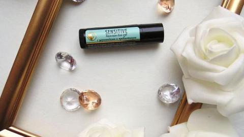 Отзыв: Лучше бальзама может быть бальзам для губ Sensetive с церамидами и пребиотиком  от Олеси Мустаевой