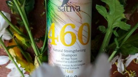 Отзыв: Дождались, новинка для волос у Sativa! Укрепляющий шампунь №460.