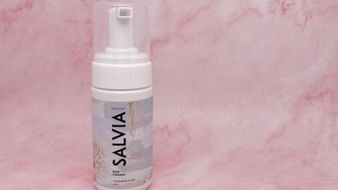 Отзыв: Мусс для умывания лица. Подойдёт всем типам кожи, но с осторожностью при сухом типе.