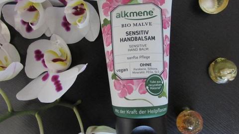 Отзыв: Подозрительная мальва...