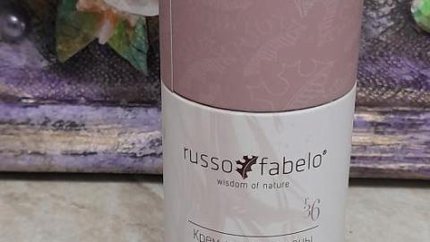 Отзыв: Крем-уход для кожи вокруг глаз с лифтинг-эффектом Russo Fabelo - нравится красивое оформление, для важно, что не оставляет липкости