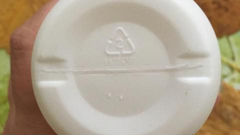 Отзыв: Натуральное средство для мытья посуды Лимон - всю грязь отмоет и освежит.