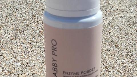 Отзыв: Энзимная пудра ENZYME POUDRE с ферментами бромелайна и папаина для жирной и комбинированной кожи SHABBY PRO - кожа чистая, гладкая, тон ровный!