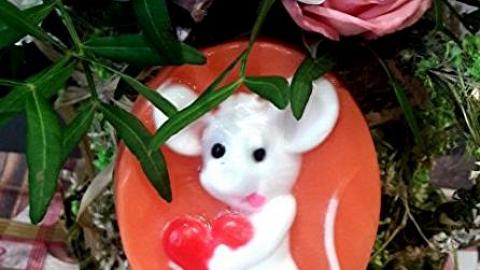 Отзыв: Кусочек счастья и Нового года! Мыльное ассорти/новогоднее (символ года) КРЫСКА ВЛЮБЛЕННАЯ