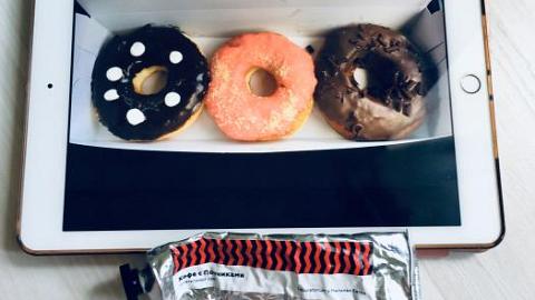 Отзыв: Поездка в Твин Пикс с Питательным кремом для рук и тела «Кофе с пончиками» от Laboratorium