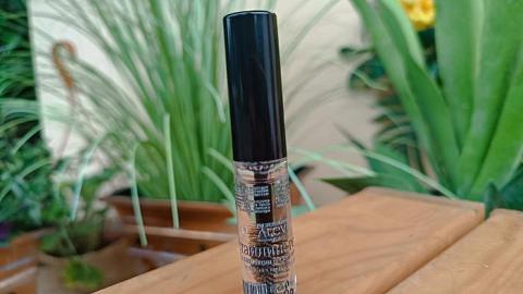 Отзыв: Стайлинг-гель для фиксации бровей и ресниц.