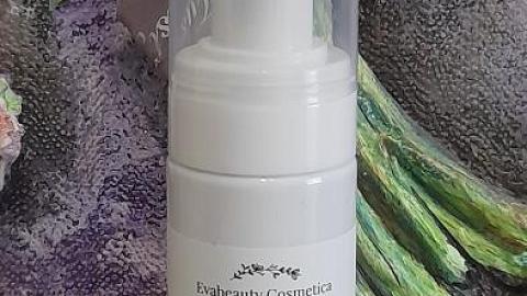 Отзыв: Деликатная пенка для умывания с AHA кислотами Evabeauty Cosmetica - нежнейшая пенка для чистоты и красоты кожи!💜