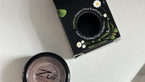 Отзыв: Соло тени Zui Organic, оттенок Raisin