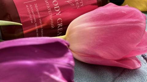 Отзыв: Малиновый глянец привлекателен, а крем питателен!