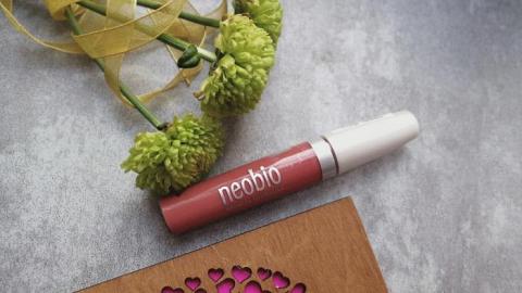 Отзыв: Блеск для губ "Тон 02 светло-персиковый" NeoBio - для любителей естественного макияжа