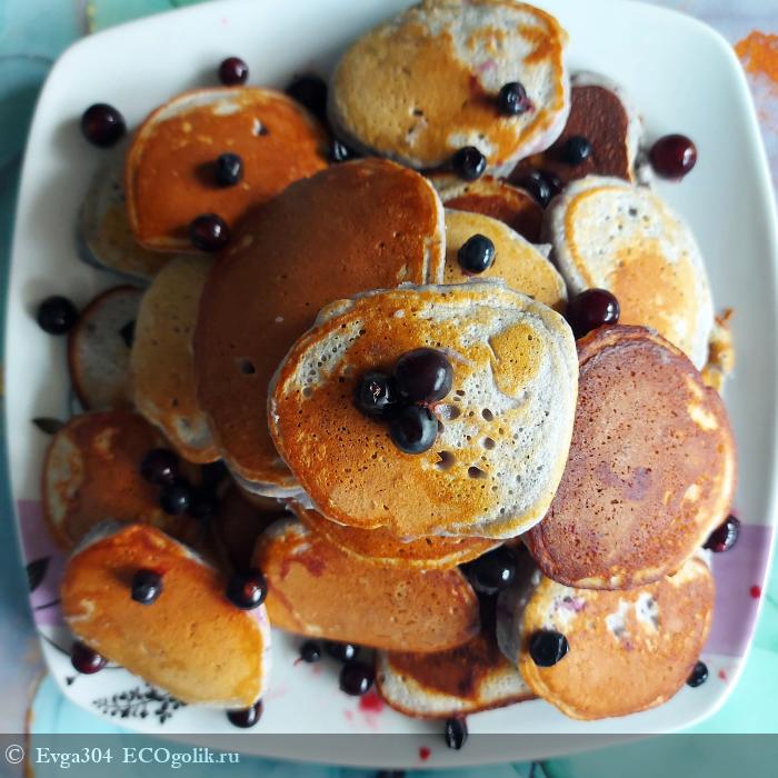 🥞 Протеиновые панкейки - рецепт из цельнозерновой муки, банана и растительного молока