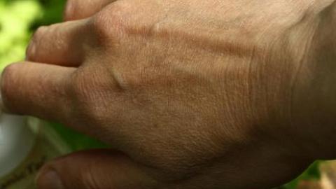 Отзыв: Крем без воды?! Секрет водной фазы :) Натуральный крем с высоким профилем безопасности, который прекрасно переносится даже поврежденной кожей рук!