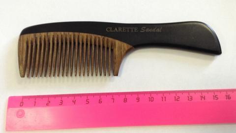 Отзыв: Расческа с ручкой, сандаловое дерево, компакт Clarette