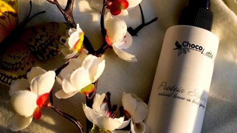 Отзыв: Протеин-СТАЙЛИНГ несмываемый спрей для укладки и фиксации кудрей от ChocoLatte - мои кудри 15 летней давности вновь вернулись! Укладка и ВАУ причёска за 15 минут