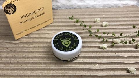 Отзыв: Хайлайтер Udumbara тон Gold