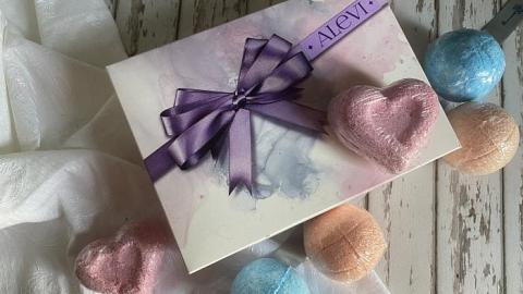 Отзыв: Подарочный бокс бомбочек для ванны AleVi