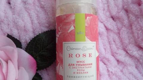 Отзыв: Мусс для умывания ROSE   с экстрактами розы и фиалки