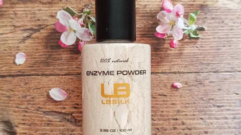 Отзыв: Нечто большее, чем просто очищение. Заменяет скраб и легкий пилинг.