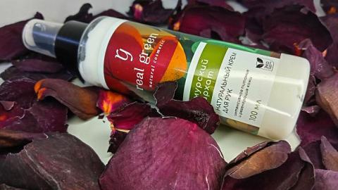 Отзыв: Невидимые варежки/Крем для рук амурский бархат (восстанавливающий) REAL GREEN